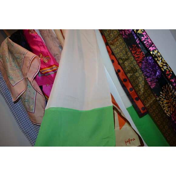 Pretty Scarves Bombshell to Boho Vintage Collection......Ten - Picture 7 of 8